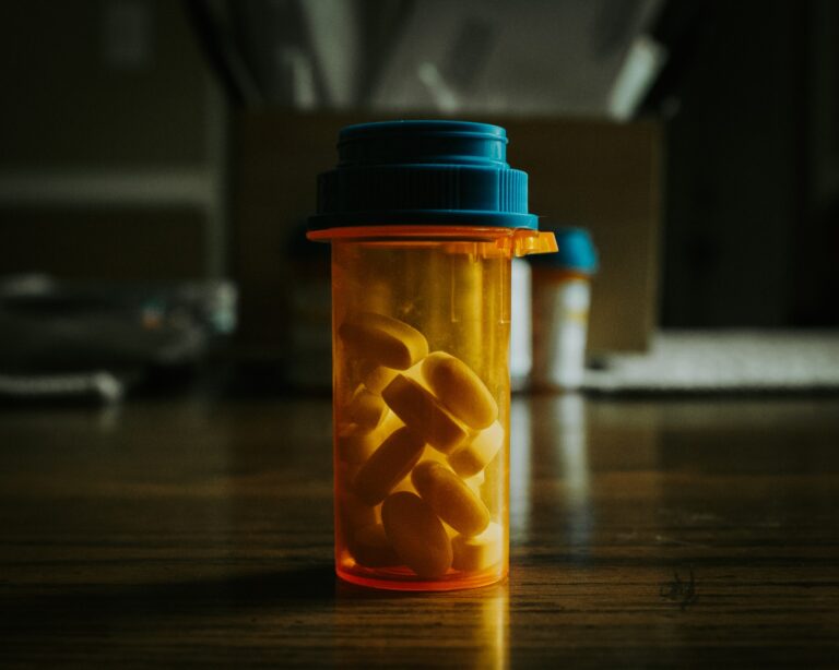 bottle-of-xanax